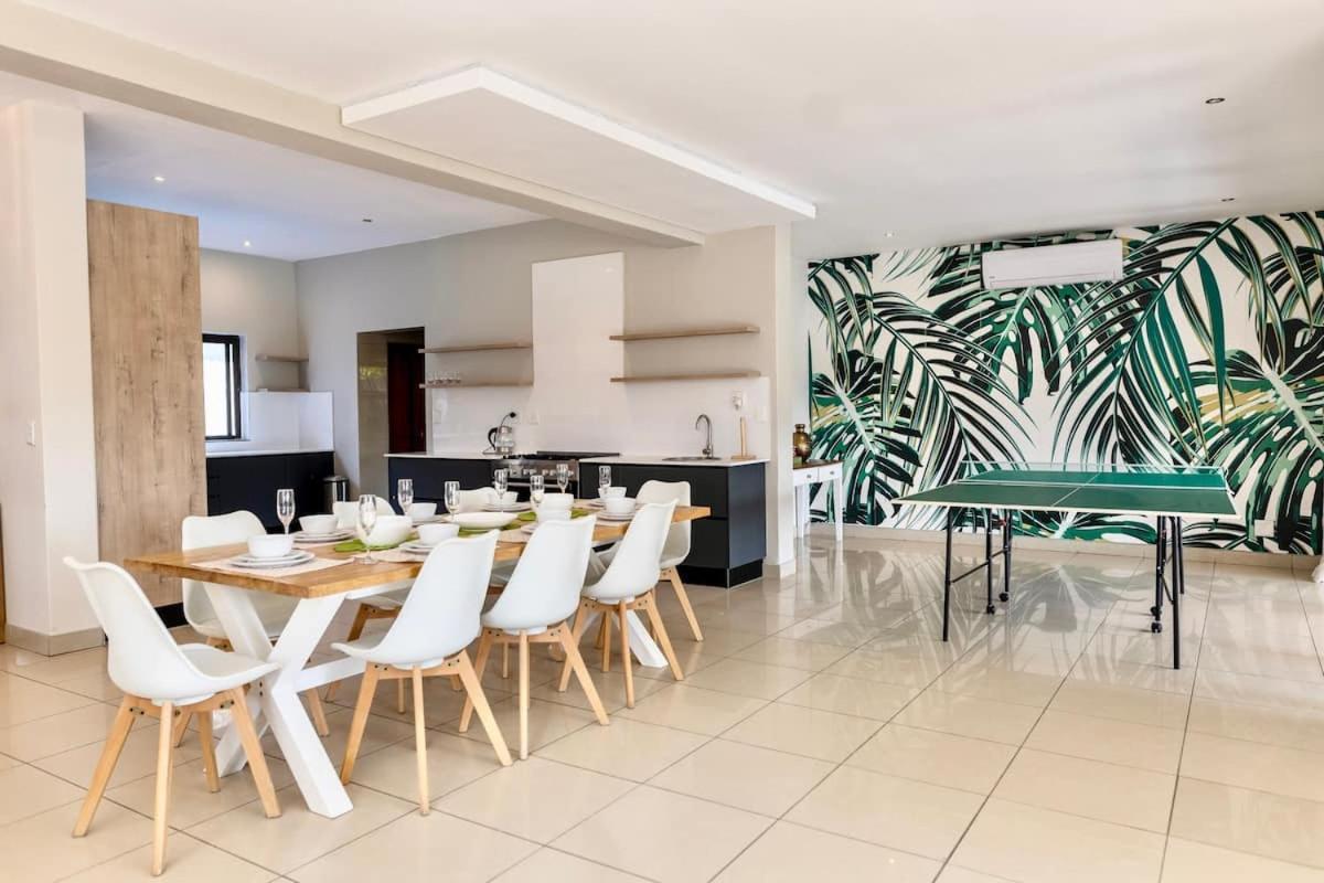 Modern Large 5 Bedroom In Pecanwood Golf Estate * Hartbeespoort